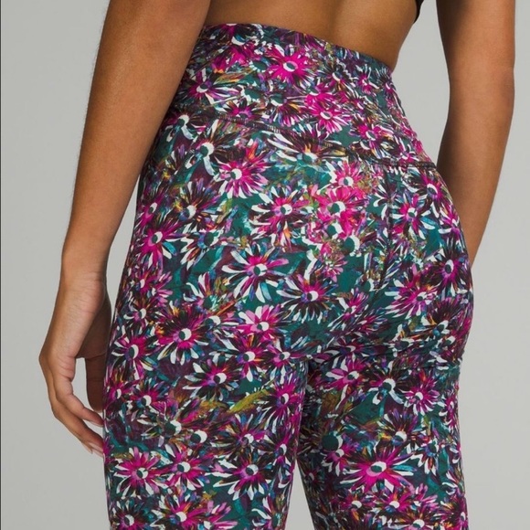 Lululemon NWT Base Paced 28” Brushed HR tight size 10 - Picture 3 of 7